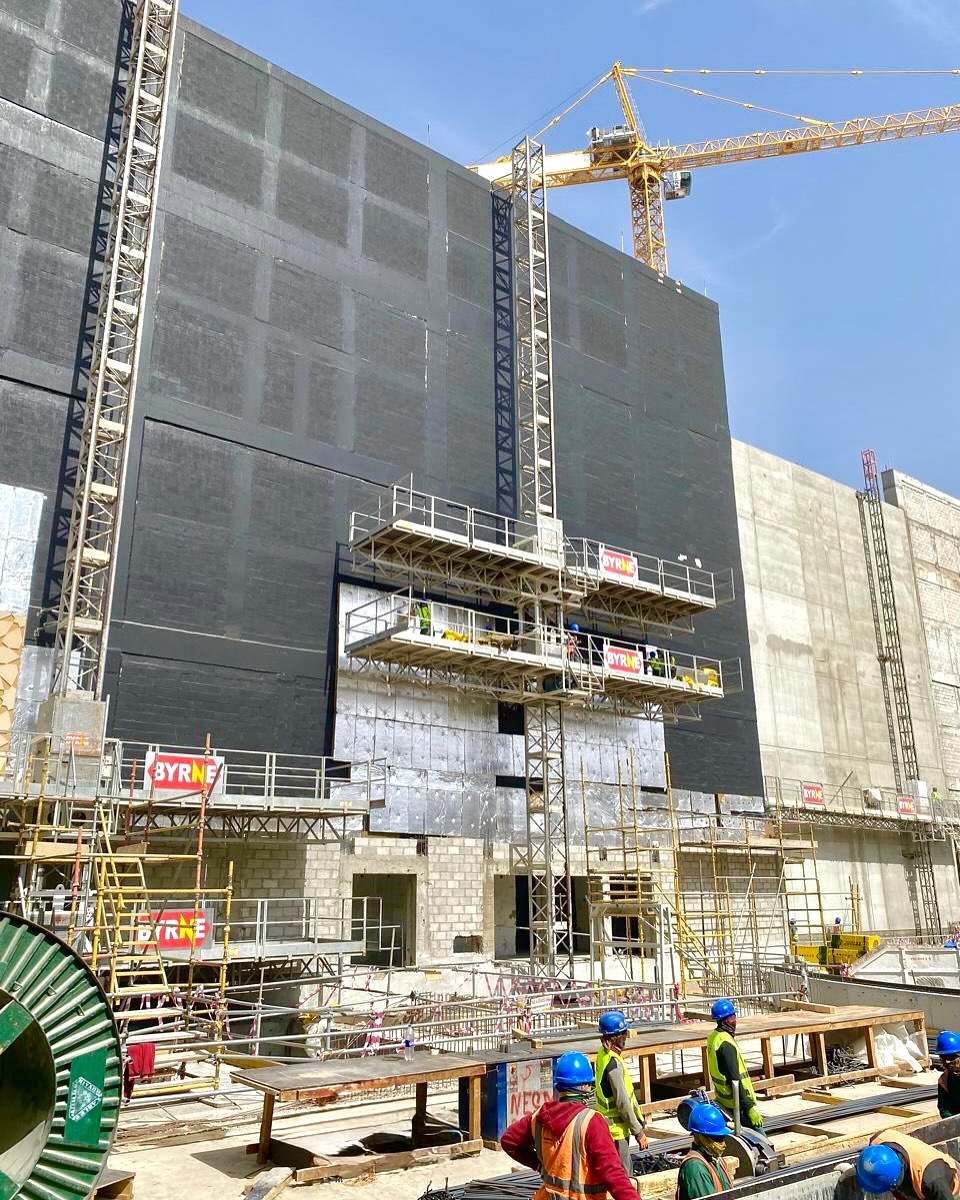 Riyadh Façade Installation Project – 31 Mast Climbers Supply and Installation – Construction Industry, Saudi Arabia